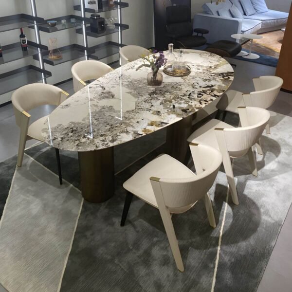 Lunare Dining table