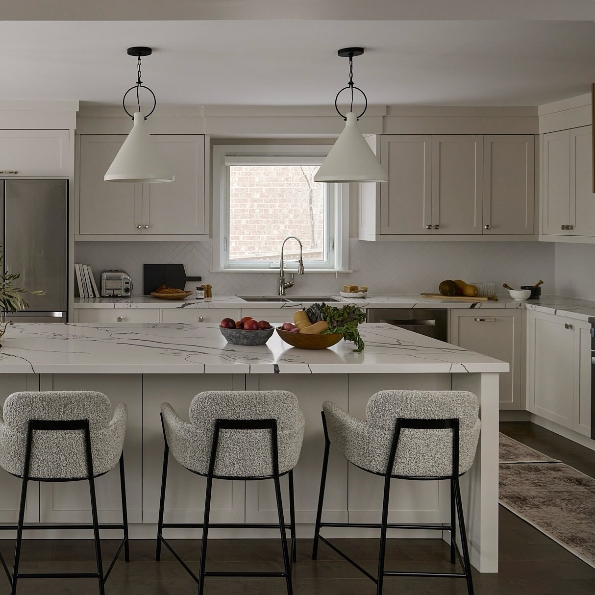 1714391481.0303042094 RAVINA Bar stool - Image 1