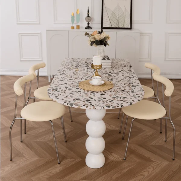 sola Dining table